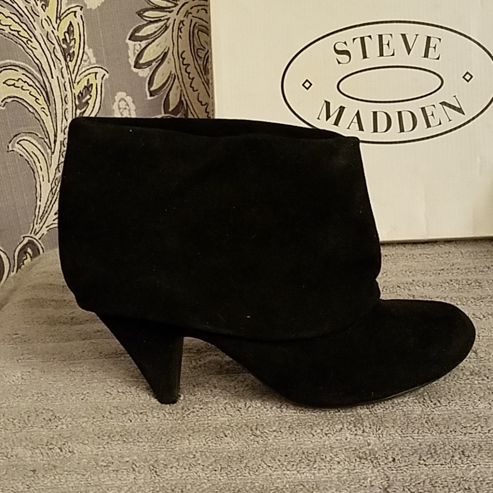 Black suede boots